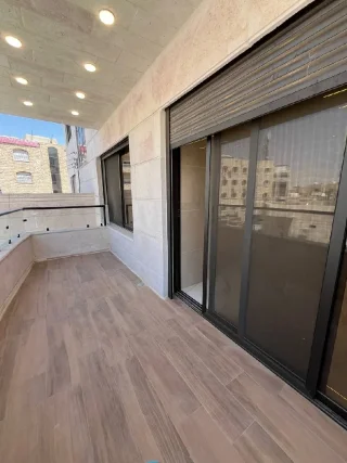 شقة أرضية مميزة بتشطيب سوبر ديلوكس للبيع كاش او عن طريقة البنك فقط