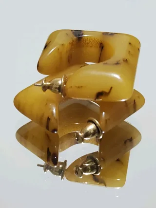 أقراط من  مجموعة مونيه طراز عتيق