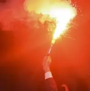 شماريخ هاند فلير نار 2