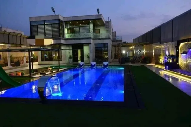 شاليهات و مزارع للايجار سند 9