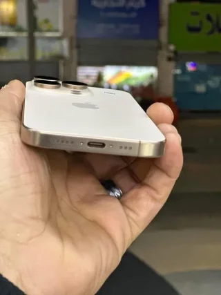 iphone 16 pro 4