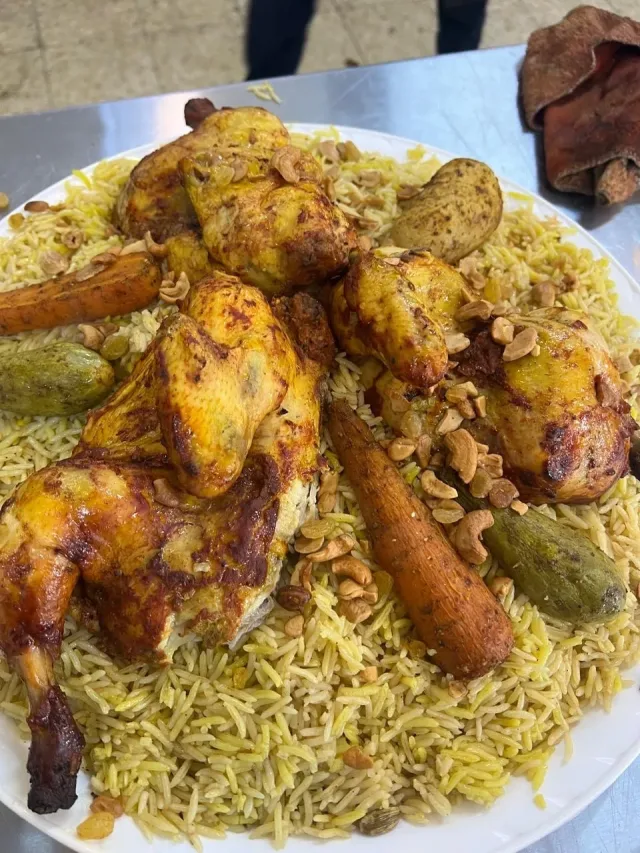 مطعم الشيخ للمناسف والزرب 12