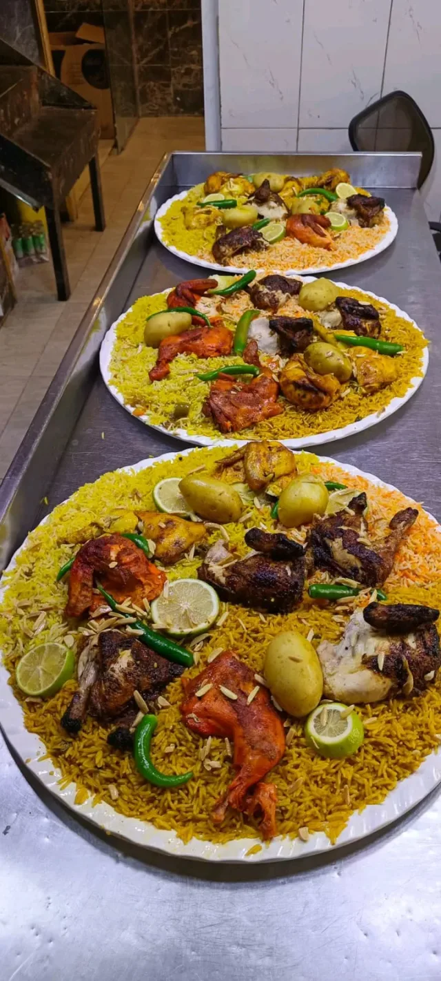 مطعم روابي اليمن 3