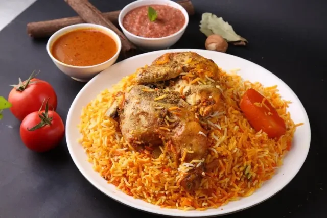 مطعم الطبق الذهبي 4