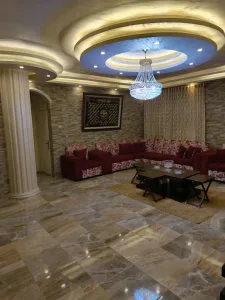 عماره منطقه عمان جبل المناره ٤ طوابق مع روف مسطح الف متر مساحه الارض ٥٣٥ متر مكو 3