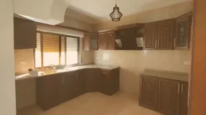 شقة مميزة للبيع في جبل الزهور 11