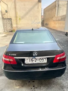 مرسيدس E2002013 4