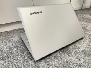 Laptop Lenovo لاب توب 3