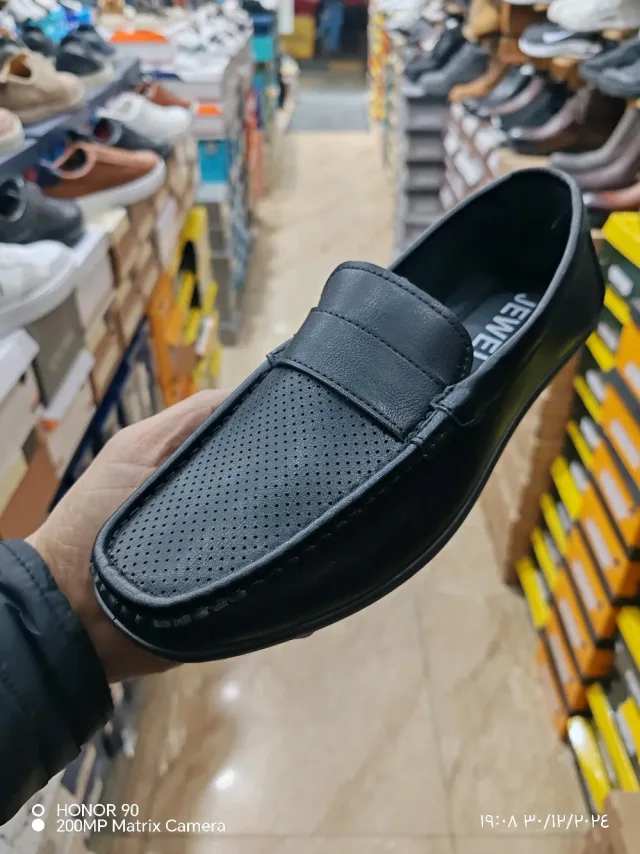 G. SHOSE 6