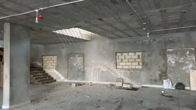 M & E DECORE 3