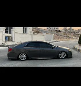 تويوتا كامري 2014 عليها طقم هايدروليك 8 حركات نخب اول 10