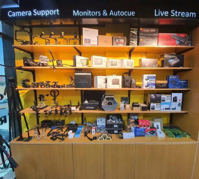 YouCam & Accessories 6