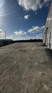 هناجر ومستودعات للإيجار /  Warehouses For Rent 7