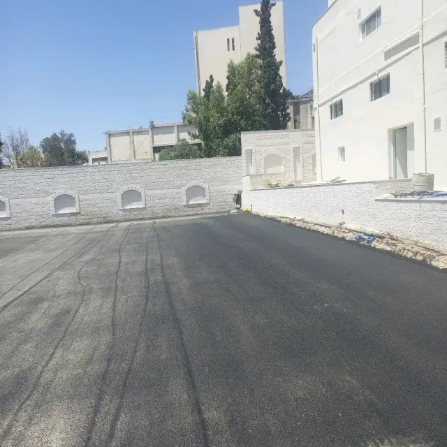 شركة التاج للعزل وتعبيد الطرق 4