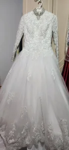 gorgeous wedding dress