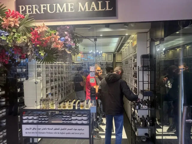 perfume mall 6