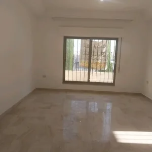 شقه ارضيه للبيع في الرونق