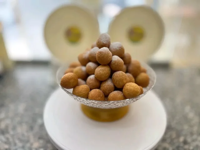 الشيف العوامة الساخنه