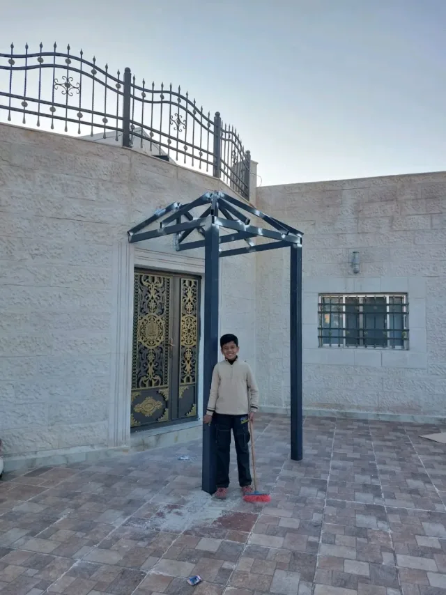 نبيل للكرميد والديكور والحداده 10