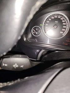 BMW 2016 (520) 15