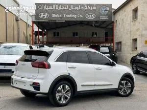 سيارات للبيع كاش واقساط 12