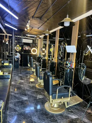 Laith saloon 2
