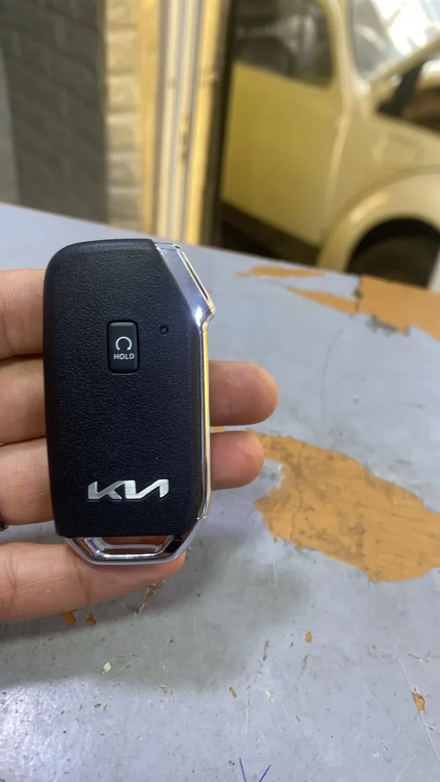 عبدالله لخراطه وبرمجه المفاتيح 3