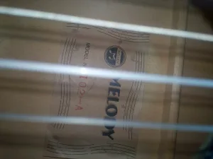 جيتار و طبله للبيع 3
