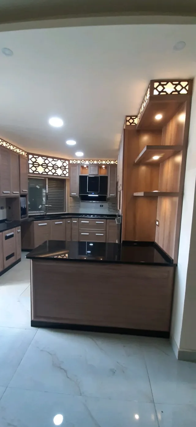 البيت العريق لمطابخ الألمنيوم 12