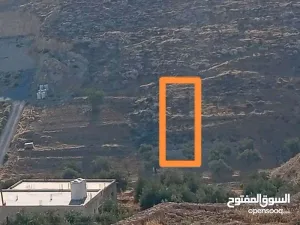 أرض في منطقة الكمشة للبيع 5