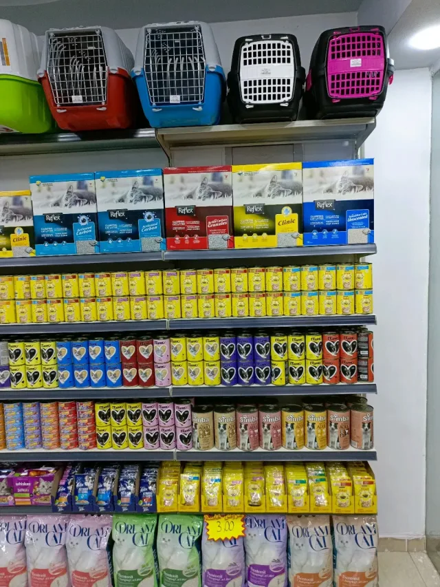 Snoopy pets Shop 3