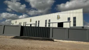 هناجر ومستودعات للإيجار /  Warehouses For Rent