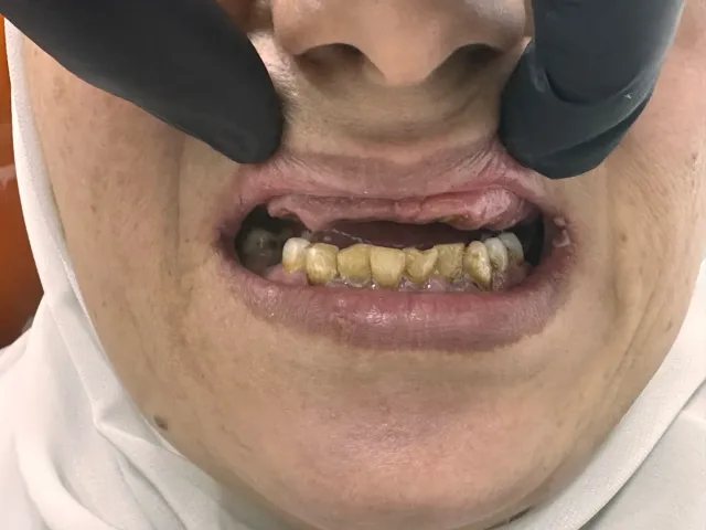 oval dental clinic 2