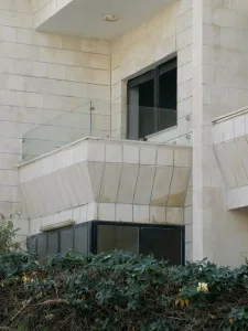 ابوشقرة للسيكوريت والزجاج 8