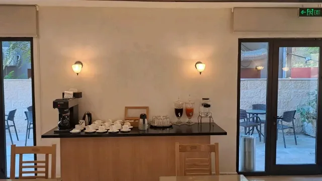 Jabal Amman Hotel 2