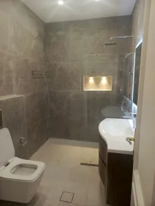 تجديد حمامات تحت اشراف هندسي 12