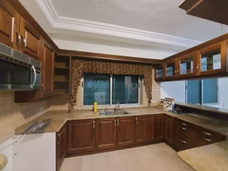 شقة مميزة مع روف ٣٥٠ خلدا 6