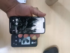 ايفون ١٣ 2