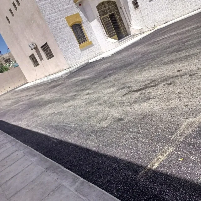 شركة التاج للعزل وتعبيد الطرق 3