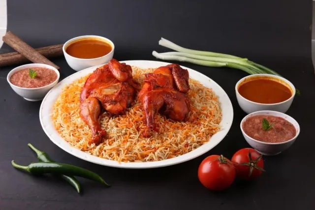 مطعم الطبق الذهبي 3
