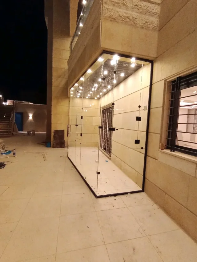 مشغل ابو قيس لكافة أعمال الألمنيوم والاباجورات