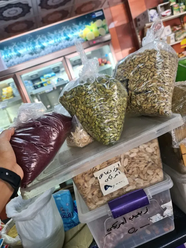 معرض البان عين جنا ( الزعموط ) 3