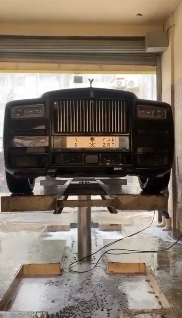 aljundi car care center - مركز الجندي لخدمة السيارات 3