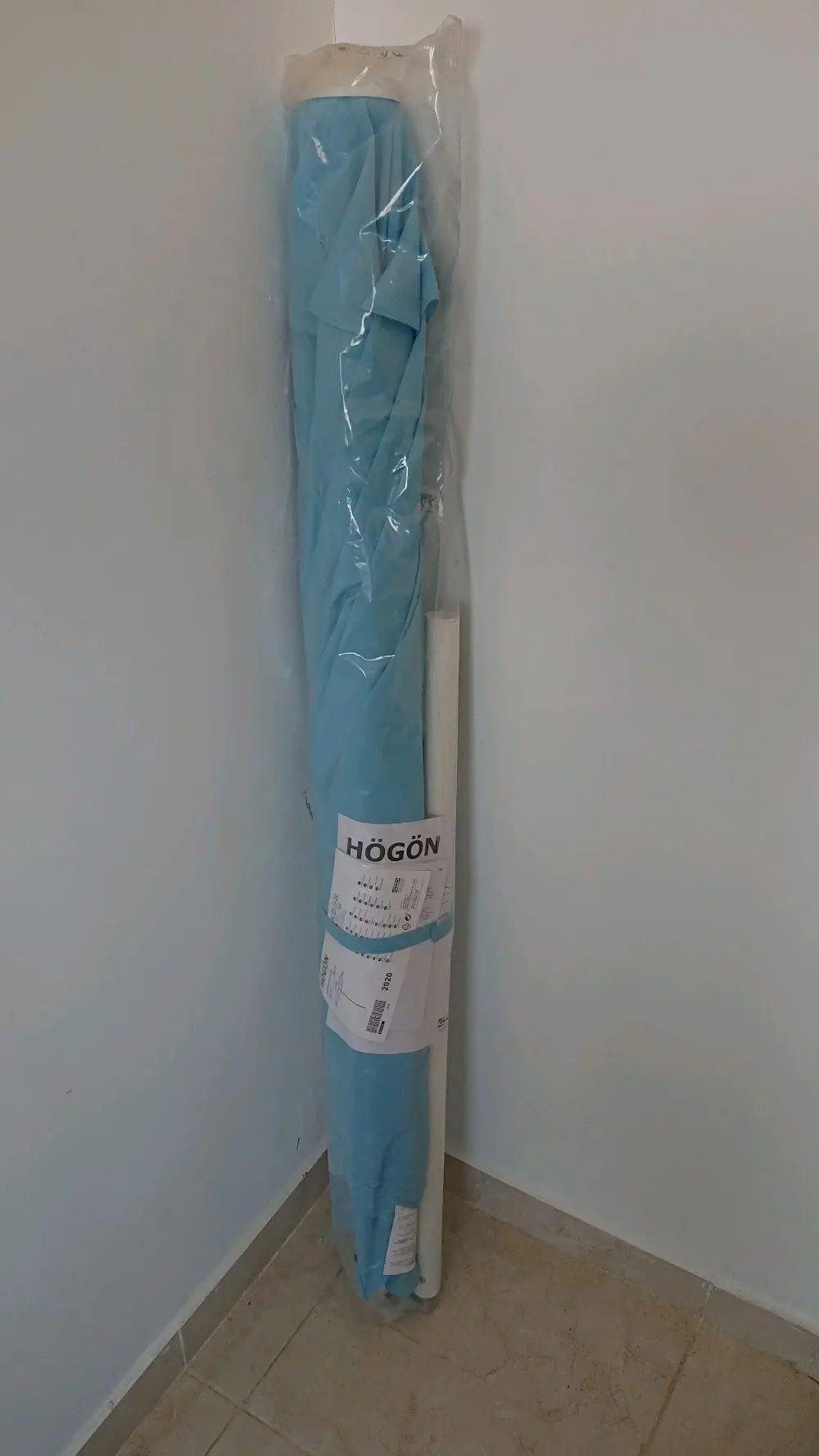 مظله من ايكيا بدون قاعده غير مستخدمه ابدا