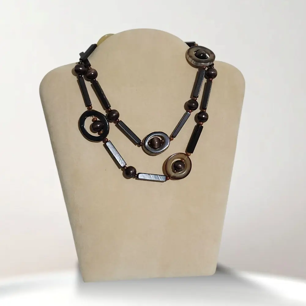 قلادة من حلقات الخرتيت