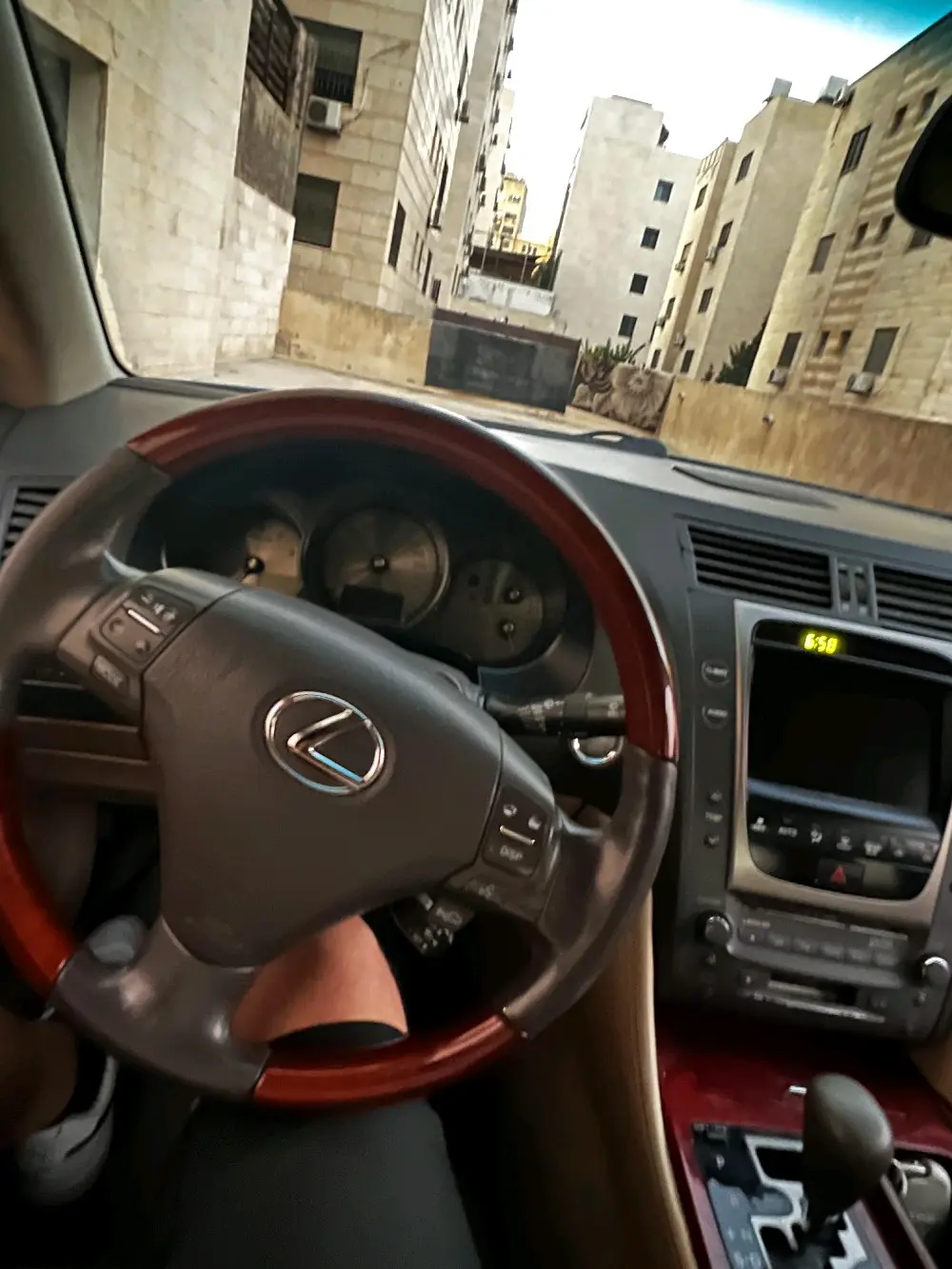 لكزس بنزين ٢٠٠٦ للبيع