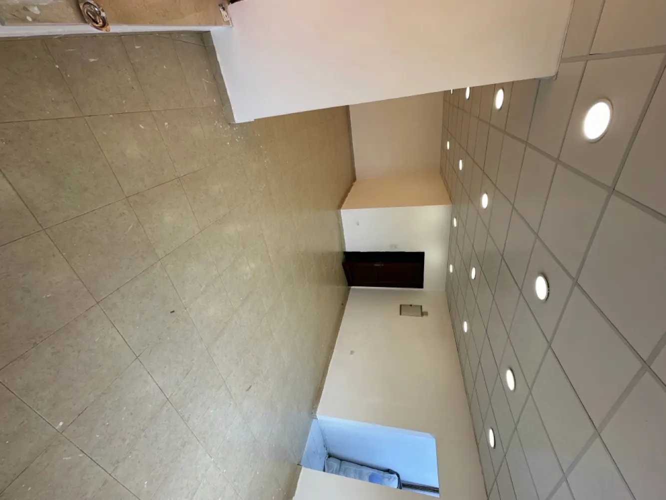 مكتب تجاري تمليك مرج الحمام بين دوار دلة وبرديني فوق بن فخر الدين