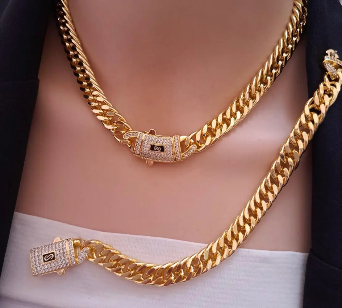 لكي سيدتي طقم ذهب روسي فخم جدا. سنسال مع اسوارة وحلقين وخاتم