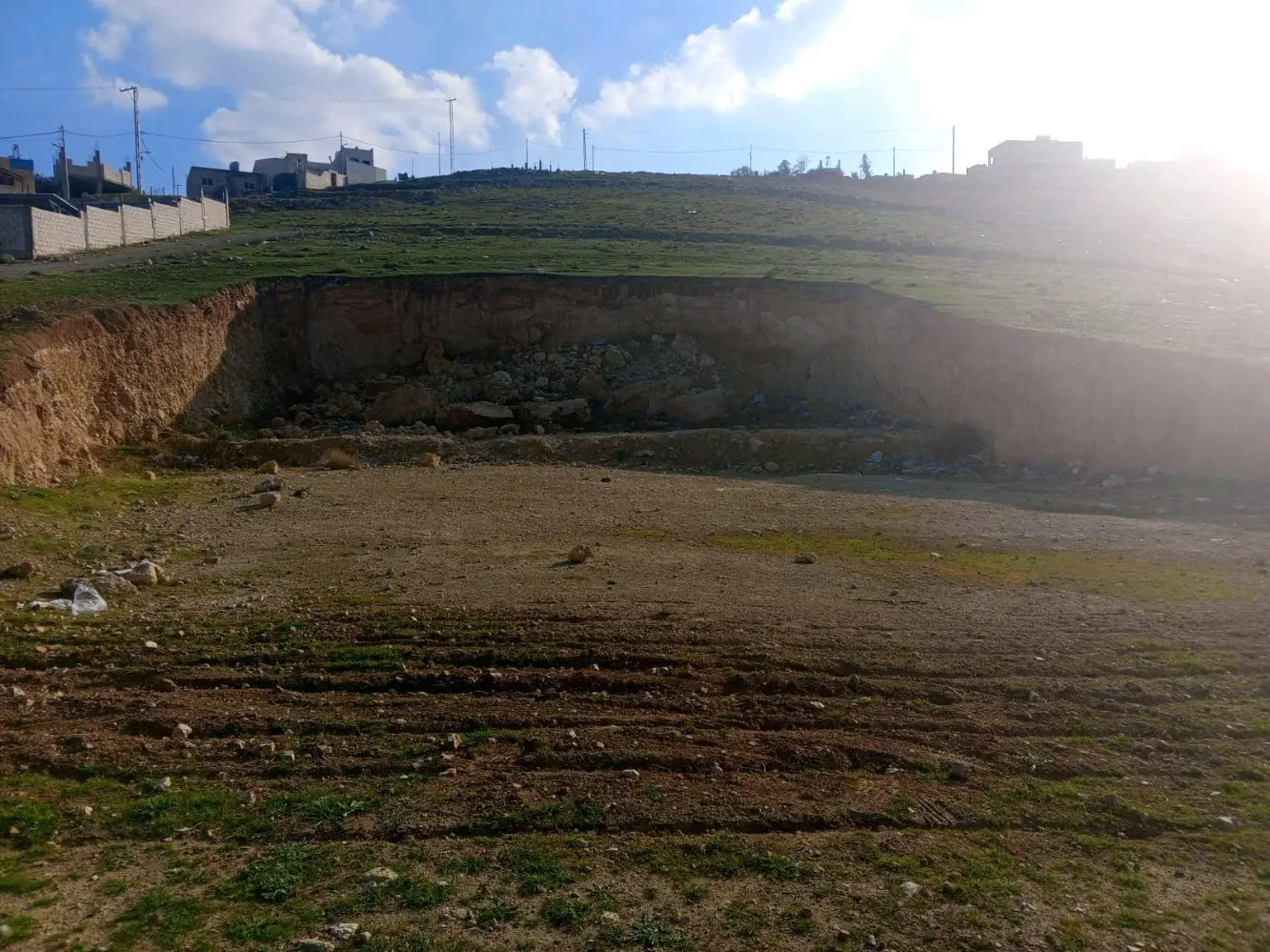 قطع اراضي للبيع مساحة 500 متر قوشان لكل قطعة