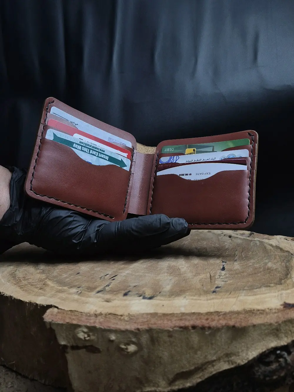 محافظ جلد طبيعي هاندميد